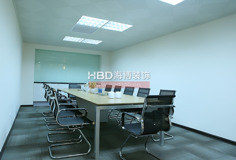 辦公室裝修設(shè)計(jì)實(shí)景圖,會(huì)議室裝修設(shè)計(jì).jpg